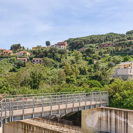 - L'eco Di Rio