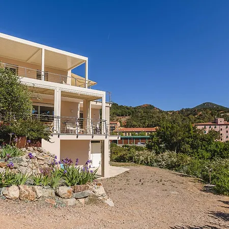 Villa - L'eco Di Rio